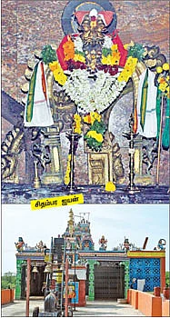 மூணுசாமி கோயிலிலே...