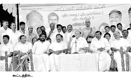 ''இந்தியா முழுக்கவே சாதி ஆட்சிதான்!''