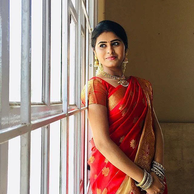 "பேப்பர்ல நியூஸ் போடுறதுக்கு முன்னாடி கிராஸ் செக் பண்ணியிருக்கலாம்'' - `ராஜா ராணி' ரித்திகா