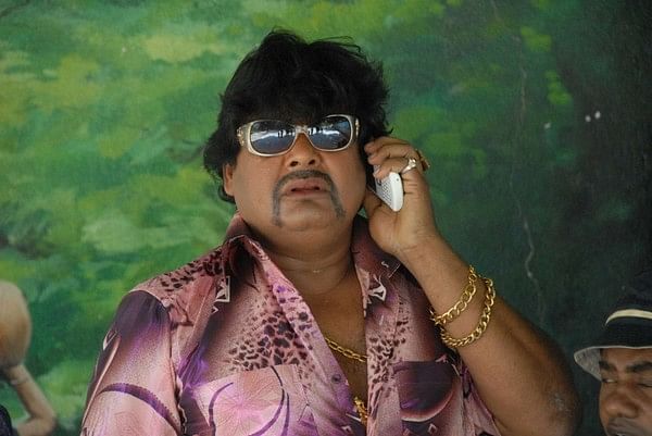 '12 ரூபாய் கட்டவில்லையென நடிகர் சங்கத்தில் இருந்து நீக்கி விட்டனர்' - மன்சூர் அலிகான் புலம்பல்