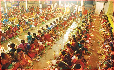 அருப்புக்கோட்டையில் திருவிளக்கு பூஜை