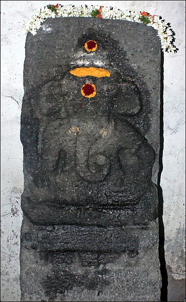 மூத்தவருக்கு மூத்தவர்!