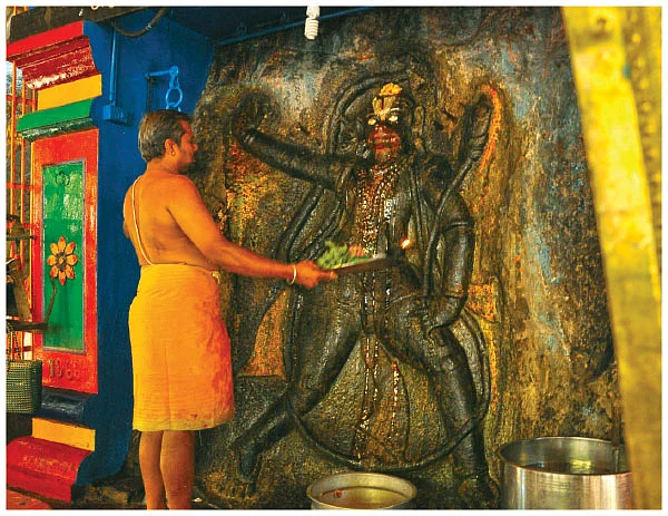 அமாவாசையில் அனுமன் தரிசனம் !