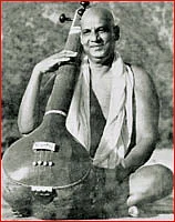 புனித பூமியில் மனித தெய்வங்கள்!
