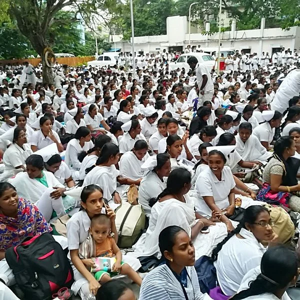 செவிலியர்கள் போராட்டம்