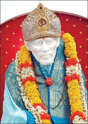 ஸ்ரீசாயி சரணம்! - சிலிர்க்க வைக்கும் அற்புதத் தொகுப்பு