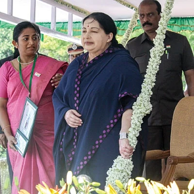 மிஸ்டர் கழுகு : வளைக்கப்படும் வைகுண்டராஜன்!