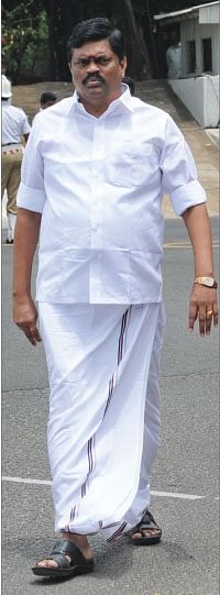 மந்திரி தந்திரி ! -  2
