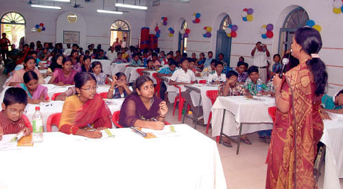 தனித்துவம் காட்டுங்கள்... வெற்றியாளர் ஆகுங்கள் !