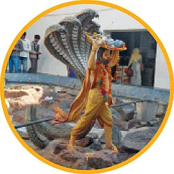 பிருந்தாவனம் முதல் பிரயாகை வரை!