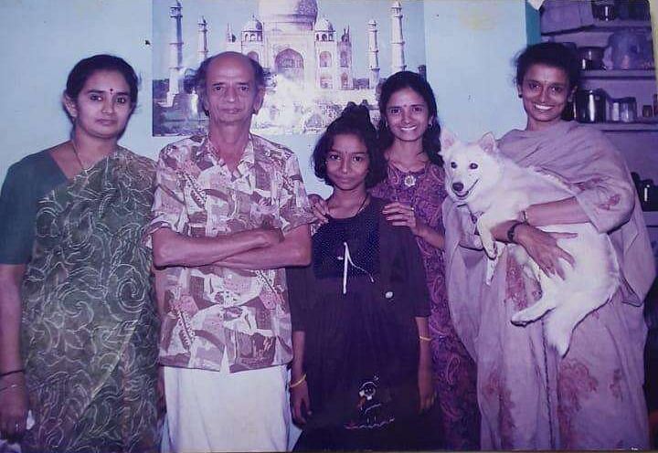 நடிகர் ஓமக்குச்சி நரசிம்மன் குடும்பத்தினர்