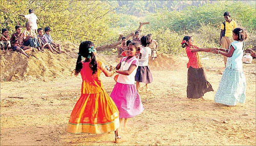 கிராமத்து விளையாட்டு !