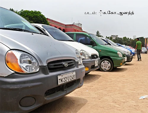 பழைய கார் - சான்ட்ரோ