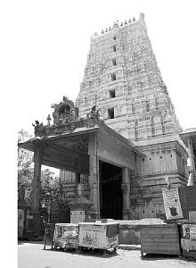 குளத்தைக் காணோம்!