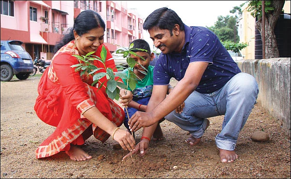 இனி உன் காலம் - 2 - முதலடி!