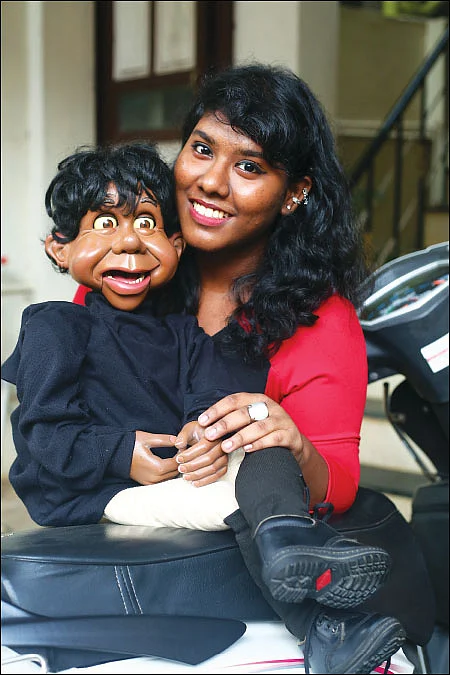 “நான் மக்களில் ஒருத்தி!” - நிரஞ்ஜனா