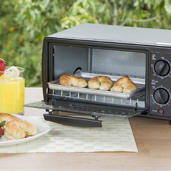 How to: மைக்ரோவேவ் அவனை எளிய முறையில் சுத்தம் செய்வது எப்படி? | How To Clean A Microwave Oven?