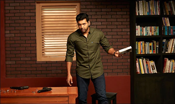 “போலீஸ்கிட்ட போலீஸ் கதை சொன்னேன்!”