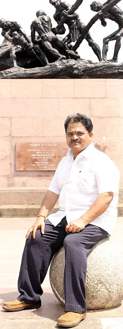 சரத்குமார் மோசடி செஞ்சார்!