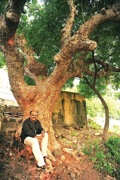 "புனைவுகளின் வழியே வரலாற்றை விசாரணை செய்கிறேன்!” - எஸ்.ராமகிருஷ்ணன்