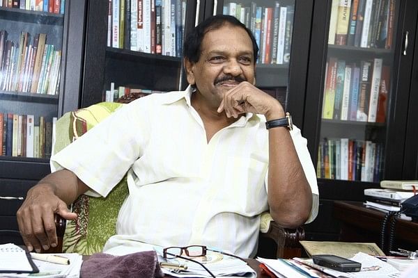 'கலைஞரை விமர்சிப்பதை சகித்துக் கொள்ள முடியாது...! ' -பரபரக்கும் பீட்டர் அல்போன்ஸ்