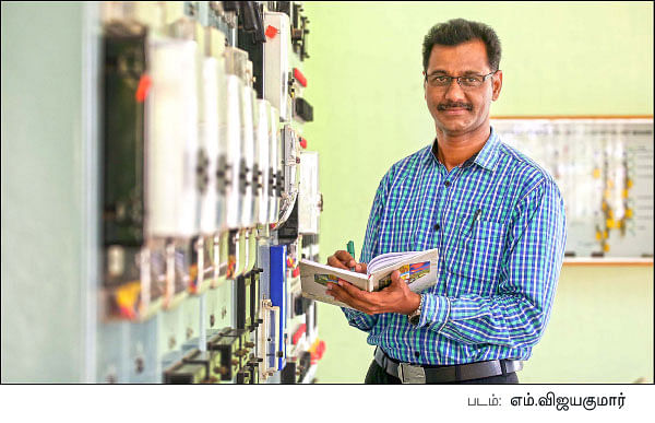 எழுத்துக்கு அப்பால் - தொகுப்பு: வெ.நீலகண்டன்