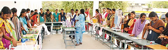 தொழில்நுட்பம் அழிவுக்கல்ல!