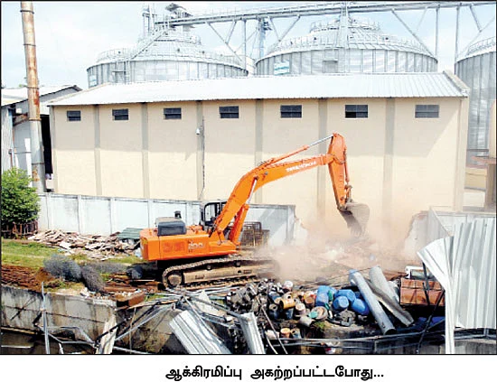 அரிசி ஆலைக்காக ஆக்கிரமித்தார்!