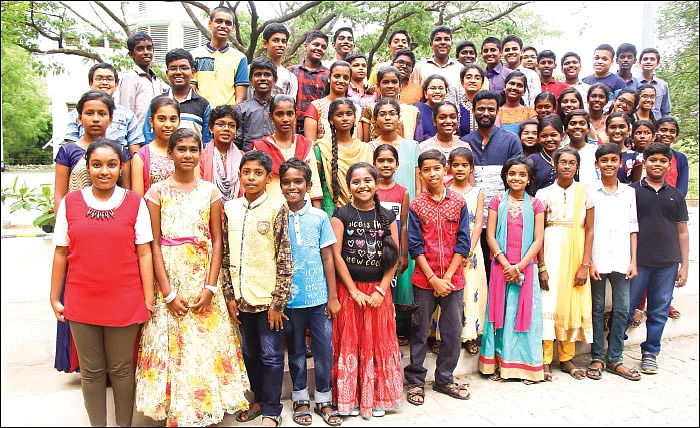 மனிதர்களைப் படியுங்கள்... மகத்தான சாதனைகள் புரியலாம்! - இயக்குநர் பாண்டிராஜ்