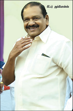 “தலைவர் ஆசையில் தப்பில்லையே?”