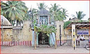 ஆபரண நாயகன்!