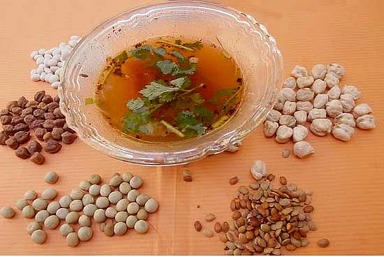 அம்மா ரெசிப்பி!; பசியைத் தூண்டும் தானிய ரசம்!