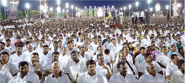 “சாக்கடைத்துறை அமைச்சர்... சாக்கடை போல பேசுகிறார்!”