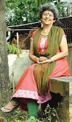 நேற்று வரை இல்லத்தரசி... இன்று, சப்டைட்டிலிஸ்ட்!