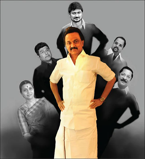 ஸ்டாலினின் நிகழ்கால நிழல்கள்!