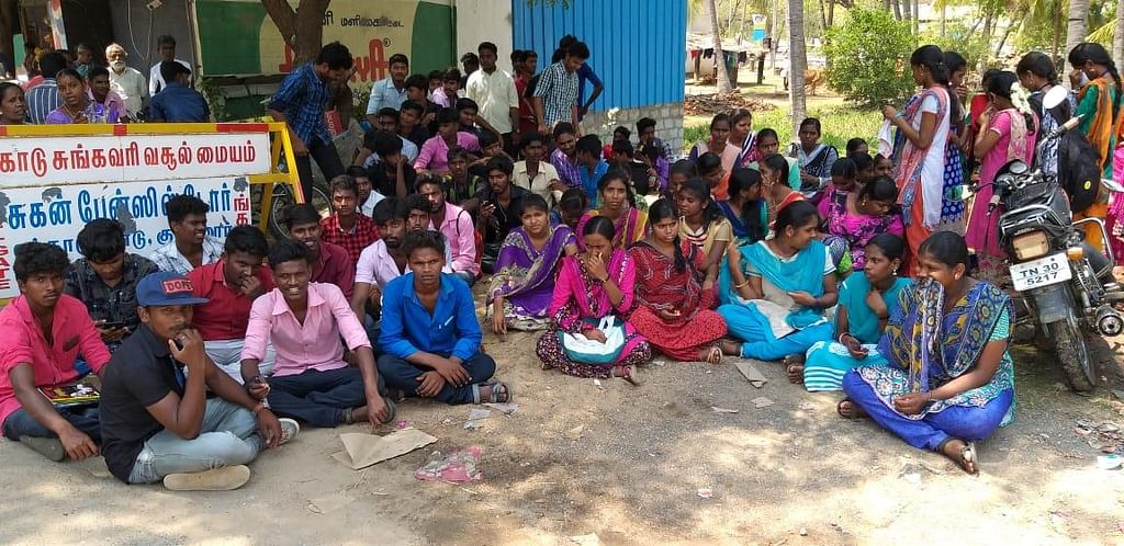 `கல்லூரி நிர்வாகம் கண்டுக்கவேயில்லை!’ - ஏற்காடு அருகே தனியார் கல்லூரி மாணவர்கள் மறியல்