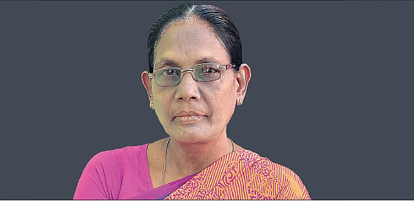 ``விளிம்புநிலை பெண்களுக்காகப் போராடுகிறேன்’’ - கிளாரா