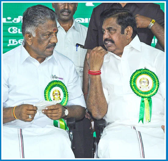 மிஸ்டர் கழுகு: பன்னீர் VS பழனிசாமி... பதவிச்சண்டையில் புது இன்னிங்ஸ்