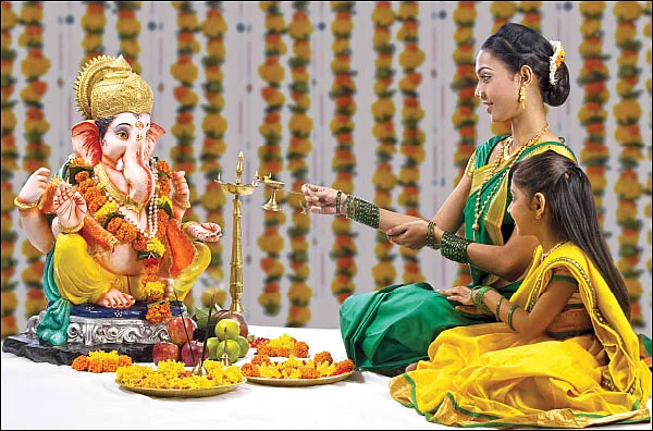 கேள்வி பதில் - பூஜையின் போது மணைப்பலகை எதற்கு?