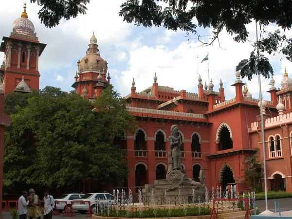 கேந்திரிய வித்யாலயா: `ஒன்றுக்கும் மேலான பாடங்களில் தோற்றாலும் துணைத் தேர்வு’ - உயர் நீதிமன்றம்