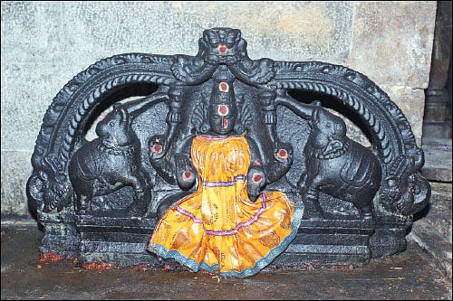குறை தீர்க்கும் கோயில்கள் - 2 - சர்க்கரை நோய் தீர்க்கும் வெண்ணி கரும்பேஸ்வரர்!