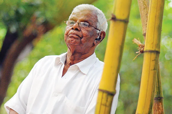 ''எழுத்தாளனாக இருப்பதே சமூகப் பொறுப்பின் அடையாளம்தான்!''