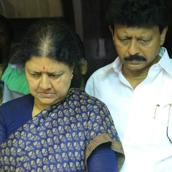 சசிகலா-திவாகரன்