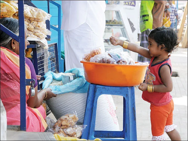 அங்காடித்தெரு! - 9 - தேனியைத் தீர்மானித்த முக்கூட்டுச் சாலை சந்தை!