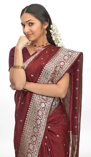 மணம் வீசும் மல்லிகைப் பூ