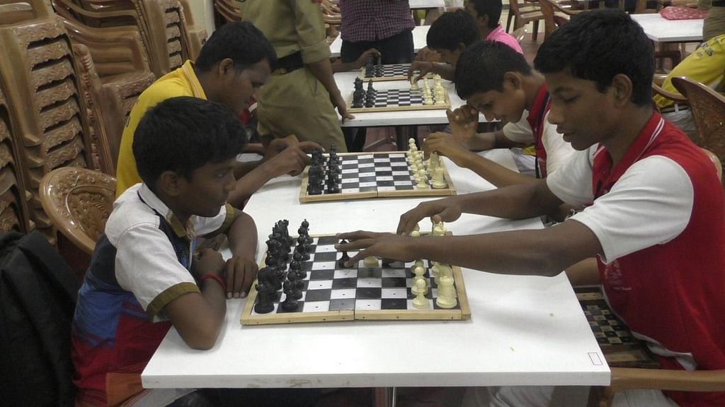 மாற்றுத் திறனாளிகளுக்கான சதுரங்கப் போட்டியில் விருதுநகர் இளைஞர் முதலிடம்!