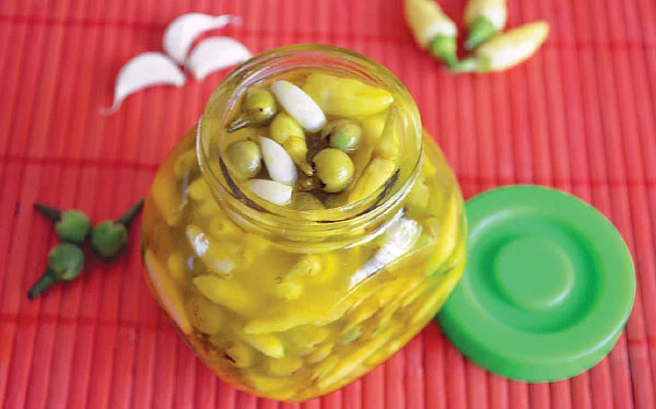 சம்மர் ஸ்பெஷல்: 30 வகை ஊறுகாய் & தொக்கு
