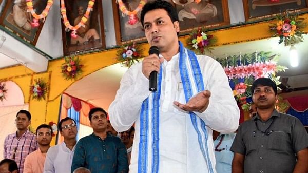 'சிவில் இன்ஜினீயர்.. வெற்றிலை கடை..!' - இளைஞர்களுக்கு திரிபுரா முதல்வர் கொடுத்த அட்வைஸ்