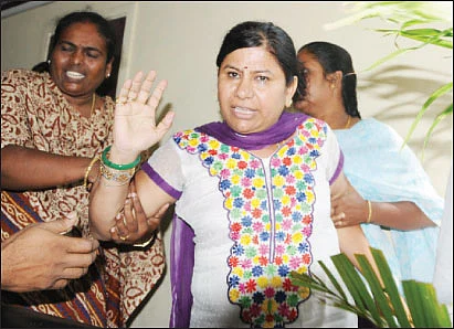 மார்ட்டின் எங்கே? வலைவீசும் போலீஸ்!