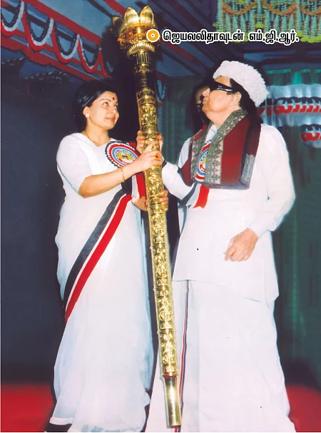 இரட்டை(யர்) இலைக்கு எழுச்சியா, வீழ்ச்சியா?